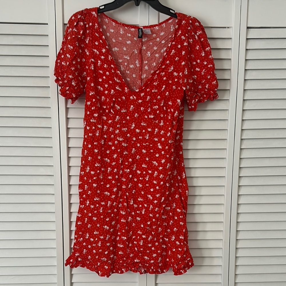 Divided Red and White Puff Sleeve Mini Sundress